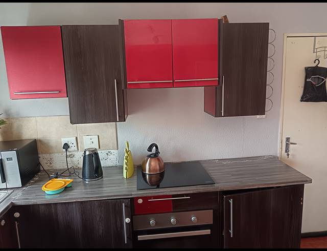 3 BEDROOM HOUSE FOR SALE IN RACEWAY